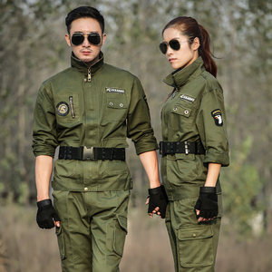 军绿色迷彩服女图片