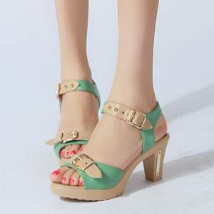 中年人夏季女士妈妈凉鞋女夏2017新款粗跟35
