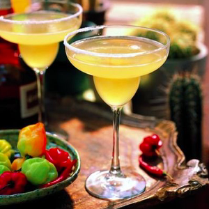 玛格丽特杯水晶杯酒吧鸡尾酒杯玻璃杯子高脚杯香槟杯飞碟气泡酒杯