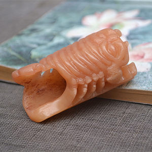  span class=h>骨头 /span>雕刻蝎子 span class=h>挂件 /span>  span