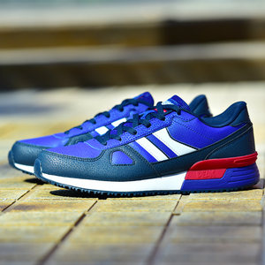 深蓝色休闲鞋图片