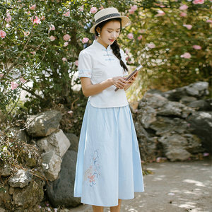 固执2018夏季新品女装文艺复古盘扣立领上衣绣花中裙半身裙套装