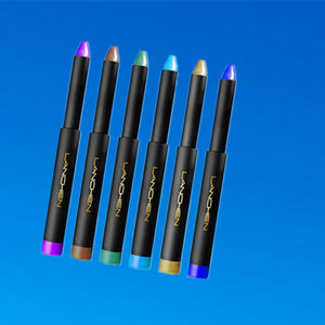 蓝秀眼影笔图片