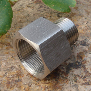 class=h>接头 /span> 六分 span class=h>内丝 /span>转四分外丝 一寸