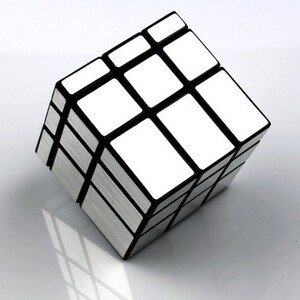 银色镜面魔方图片