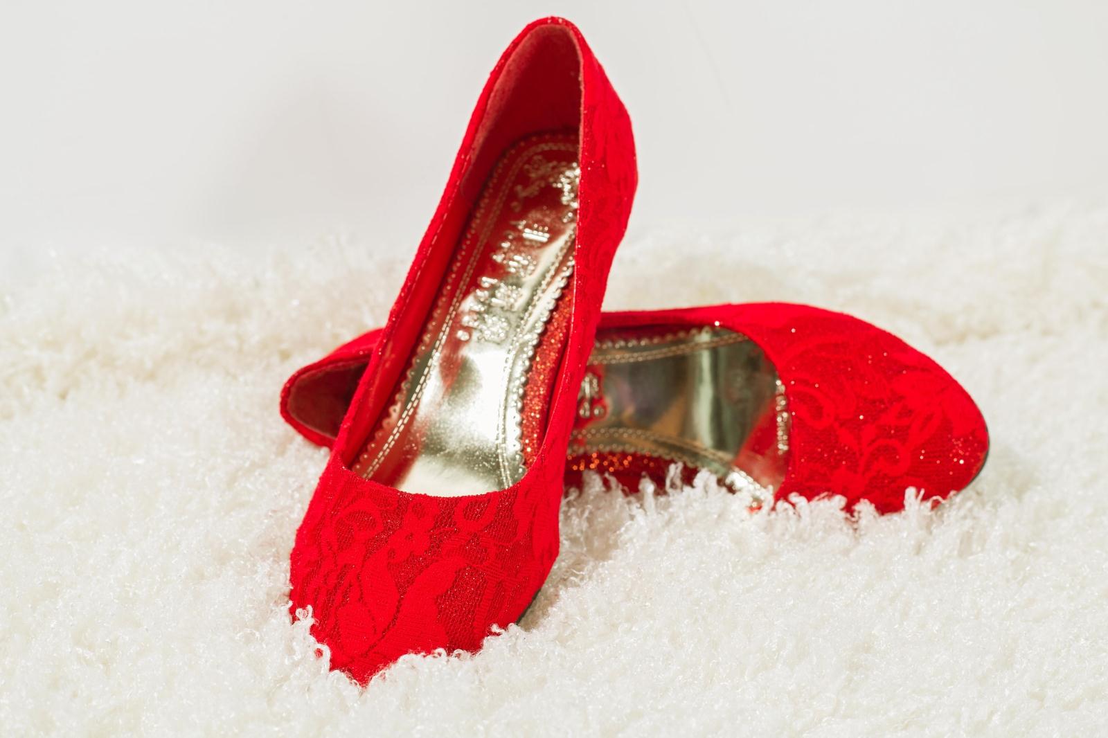 春秋婚鞋红色鞋新娘鞋粗跟浅口结婚鞋秀禾服婚鞋女夏季婚礼鞋中跟