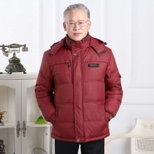 高档2tp20秋冬装ld老的老年的大红色羽绒服男士爸爸酒红色外套