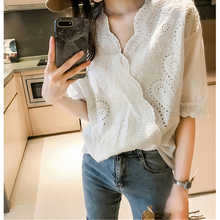 加肥加tt码夏装蕾丝fq心机t恤女宽松上衣胖妹妹V领短袖打底衫