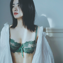 花妃心yi 大胸显(小)li式防下垂大码性感超薄蕾丝内衣女夏套装